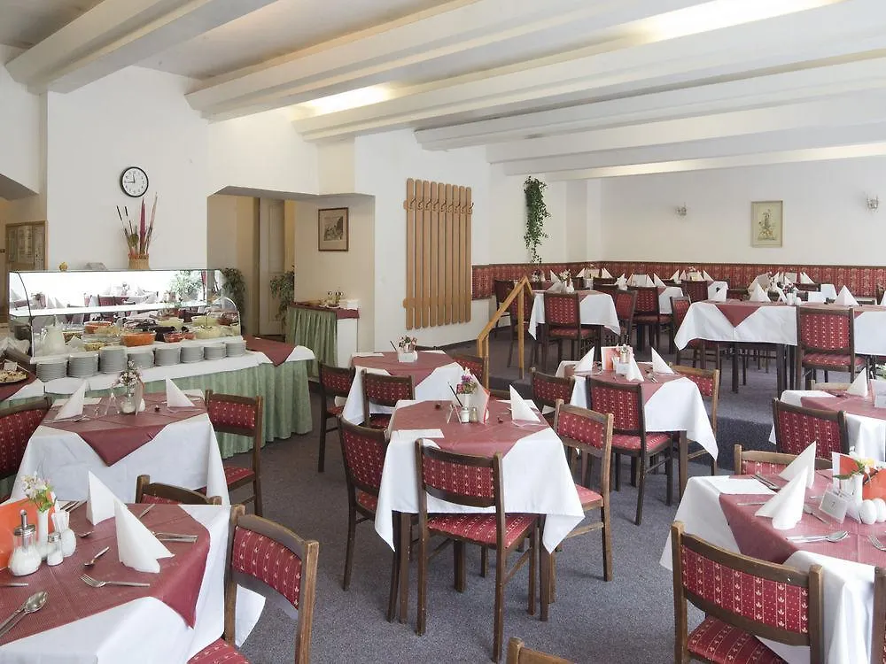 Ea Hotel Jessenius Карловы Вары