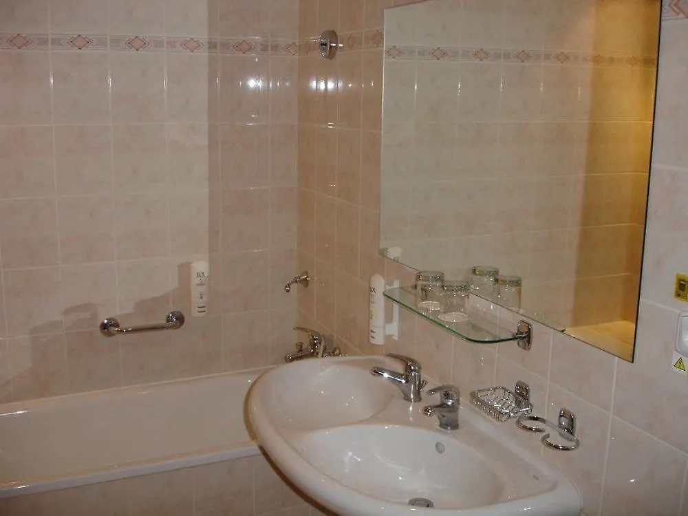 Ea Hotel Jessenius Karlovy Vary 3*,  Czech Republic
